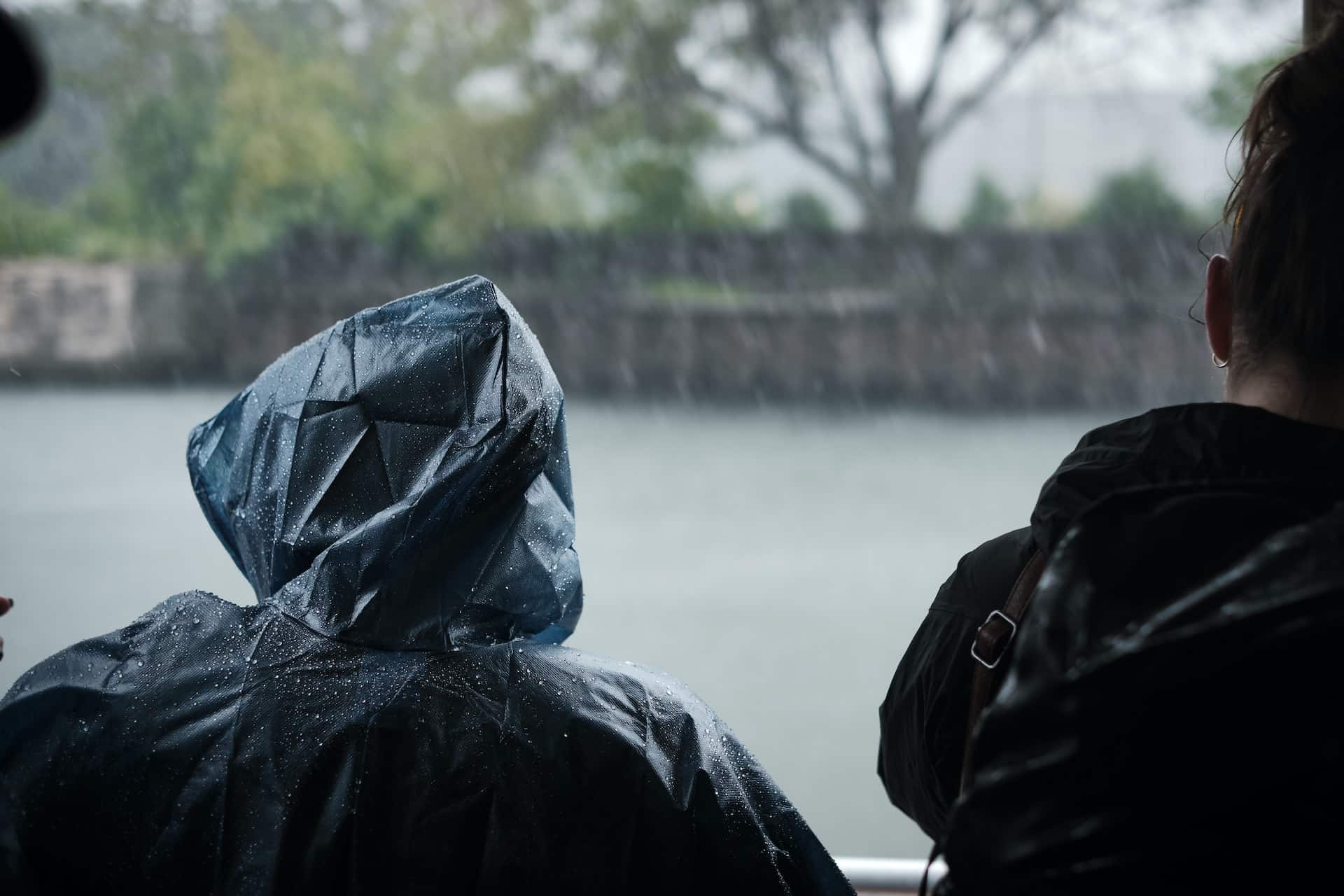 ik ben verdwaald Verloren streep 5 X waarom jij een regenponcho wilt — Regenjas.nl